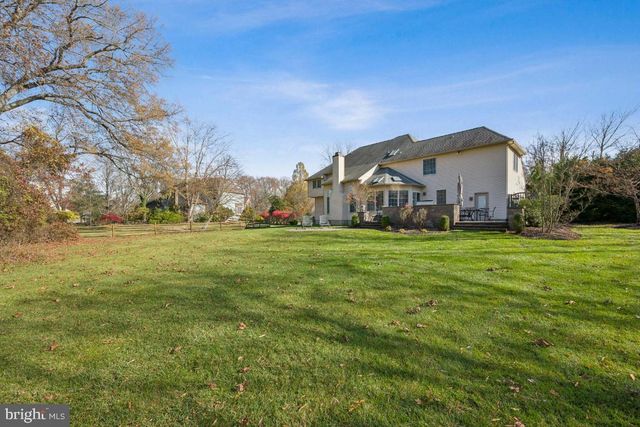14 DAYLILY DR, Mount Laurel, NJ 08054
