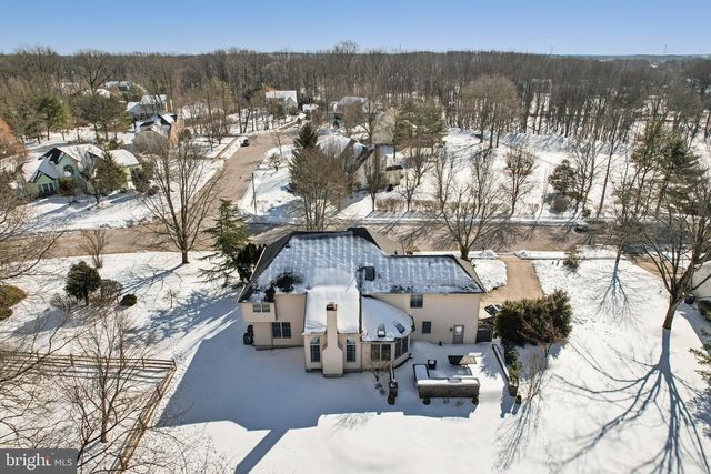 14 DAYLILY DR, Mount Laurel, NJ 08054