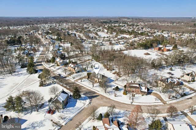 14 DAYLILY DR, Mount Laurel, NJ 08054