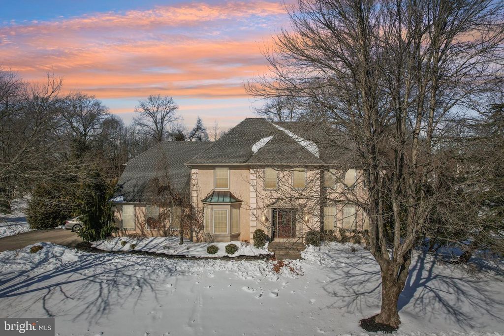 14 DAYLILY DR, Mount Laurel, NJ 08054