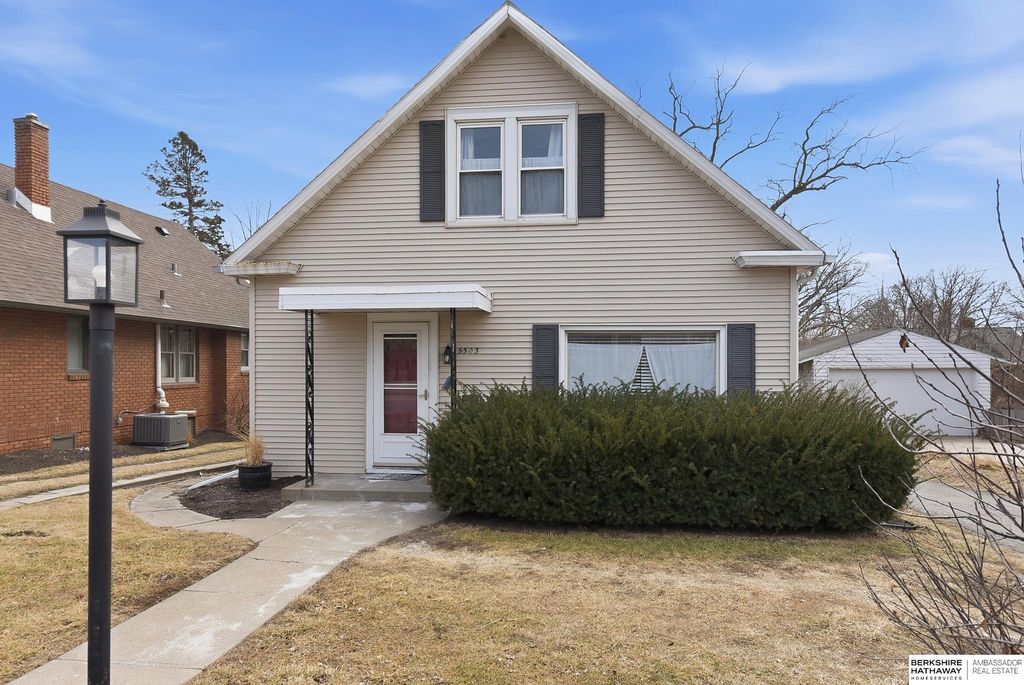 5503 Leavenworth Street, Omaha, NE 68106