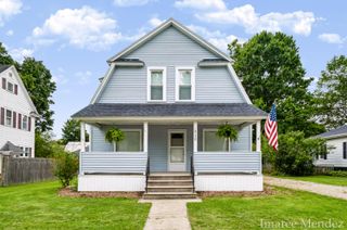 312 Emmons Street SE, Caledonia, MI 49316