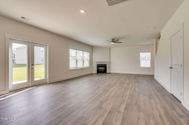 332 Cookie Loop, Johnson City, TN 37615