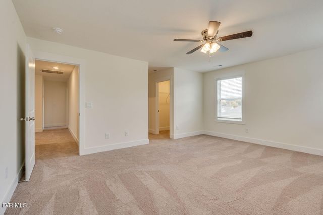 332 Cookie Loop, Johnson City, TN 37615