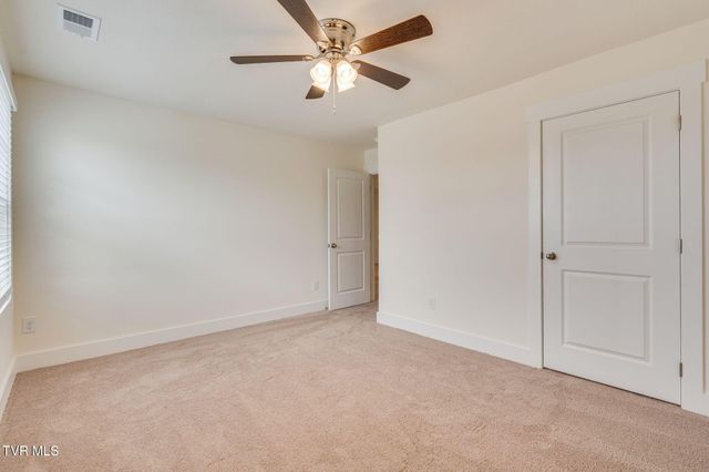 332 Cookie Loop, Johnson City, TN 37615