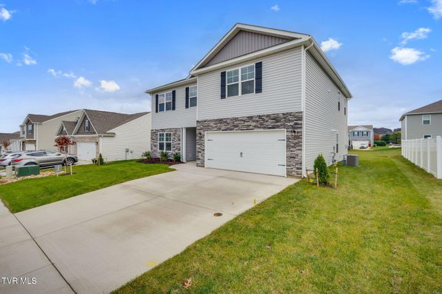 332 Cookie Loop, Johnson City, TN 37615