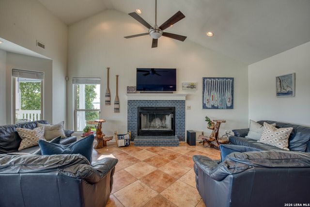519 CEDARHILL DR, Granite Shoals, TX 78654