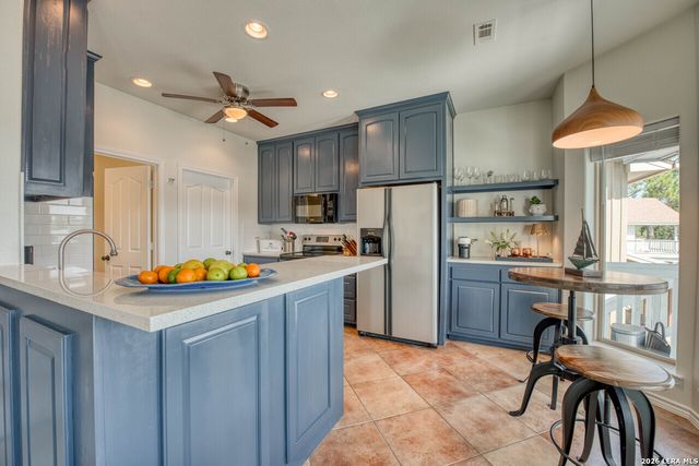 519 CEDARHILL DR, Granite Shoals, TX 78654