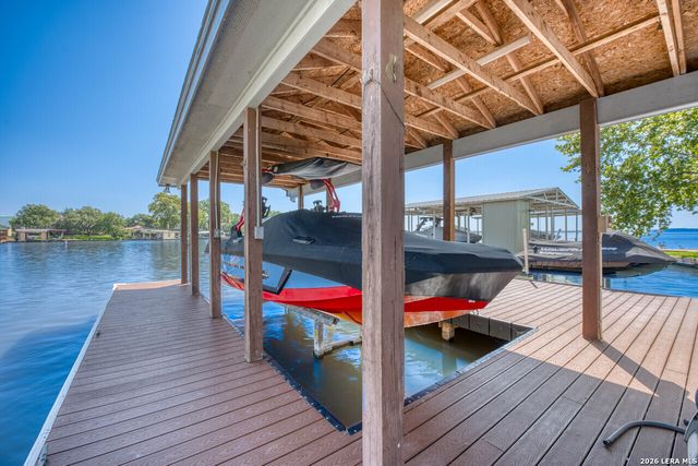 519 CEDARHILL DR, Granite Shoals, TX 78654