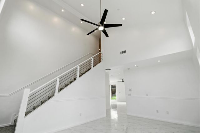 9100 Lakemont Dr, Elk Grove, CA 95624