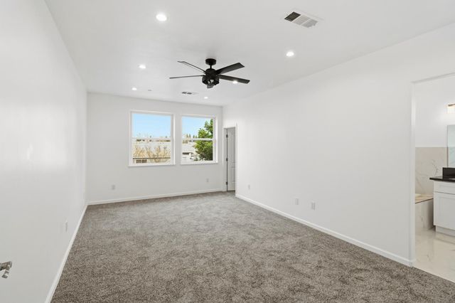 9100 Lakemont Dr, Elk Grove, CA 95624