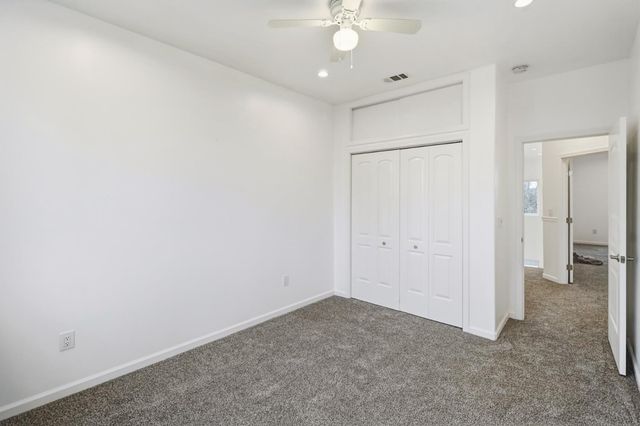 9100 Lakemont Dr, Elk Grove, CA 95624