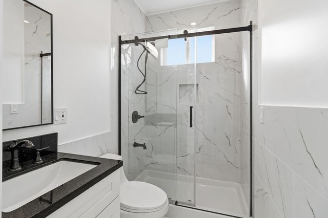 9100 Lakemont Dr, Elk Grove, CA 95624