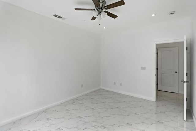 9100 Lakemont Dr, Elk Grove, CA 95624