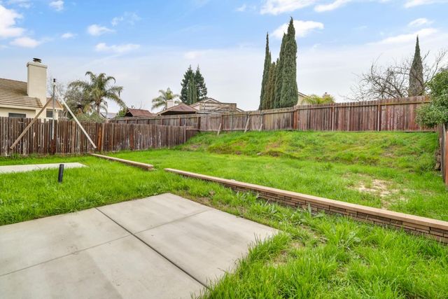 9100 Lakemont Dr, Elk Grove, CA 95624