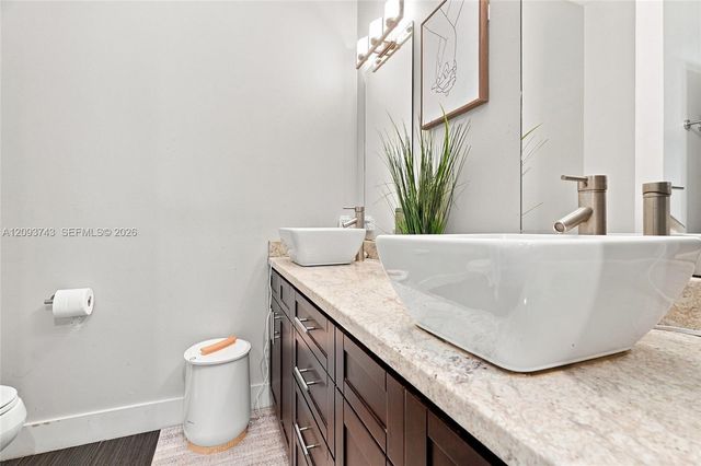 13225 NW 7th Drive, Plantation, FL 33325