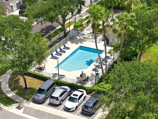 13225 NW 7th Drive, Plantation, FL 33325