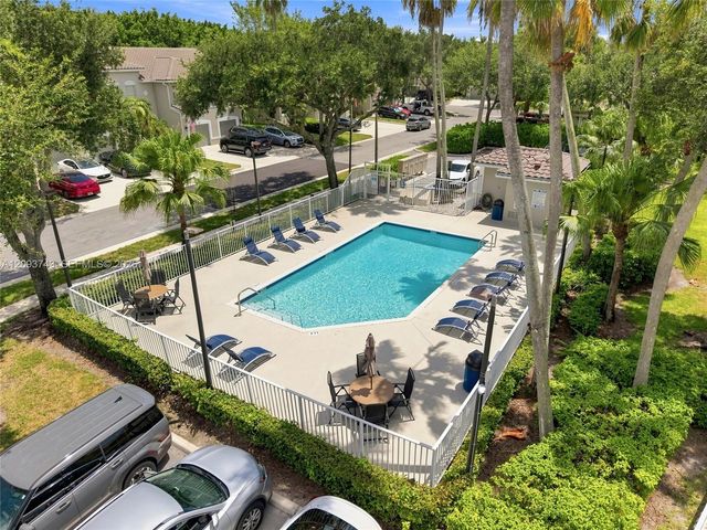 13225 NW 7th Drive, Plantation, FL 33325