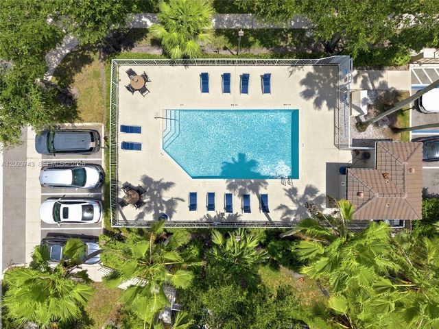 13225 NW 7th Drive, Plantation, FL 33325