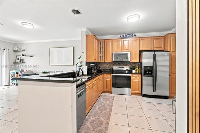 13225 NW 7th Drive, Plantation, FL 33325