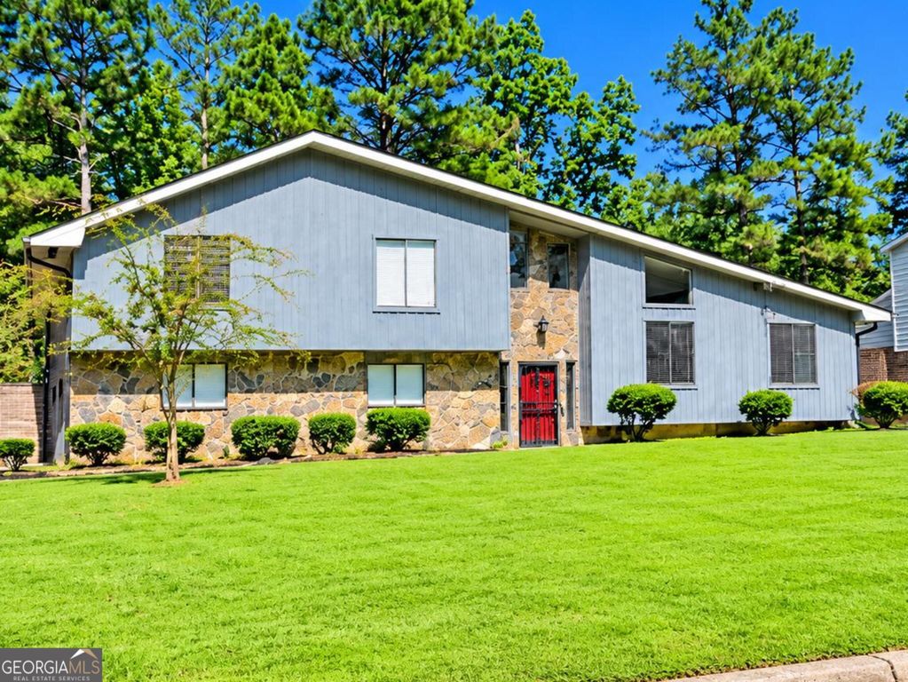 3255 Redona, Atlanta, GA 30349 — exterior