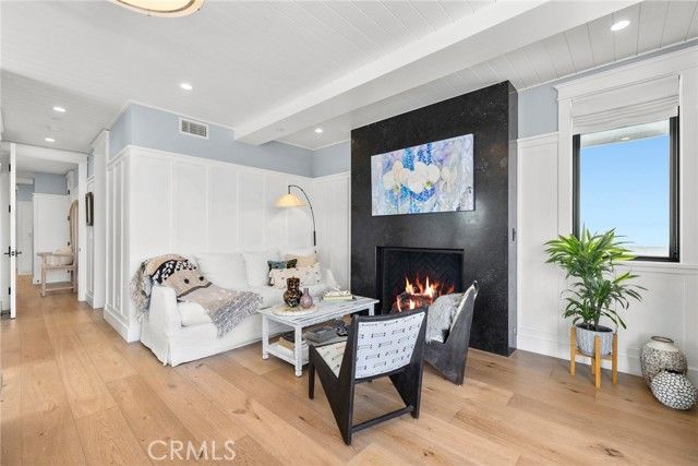 201 Opal Avenue, Newport Beach, CA 92662