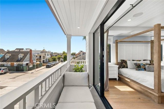 201 Opal Avenue, Newport Beach, CA 92662