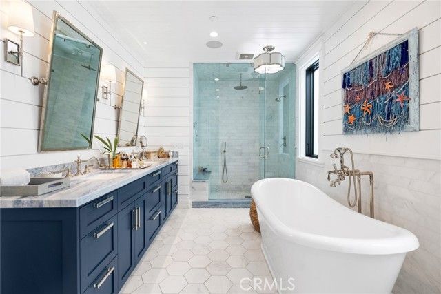 201 Opal Avenue, Newport Beach, CA 92662