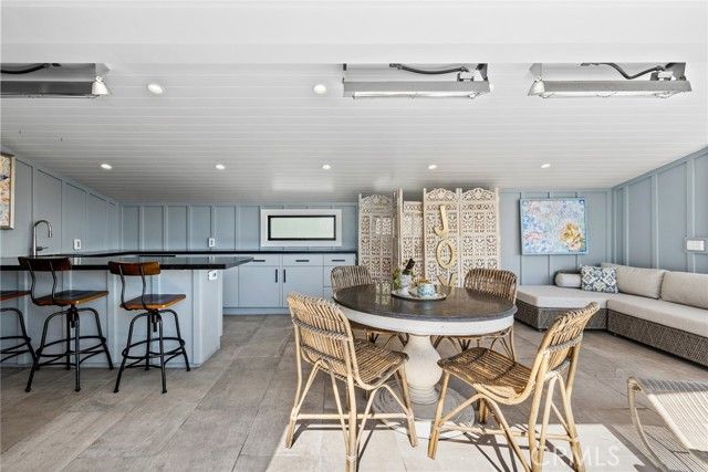 201 Opal Avenue, Newport Beach, CA 92662