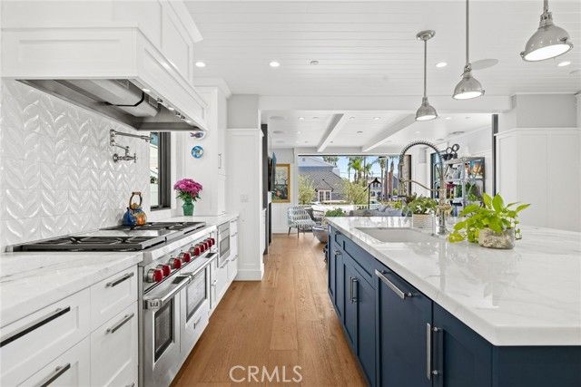 201 Opal Avenue, Newport Beach, CA 92662