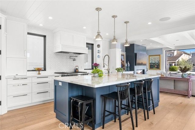 201 Opal Avenue, Newport Beach, CA 92662