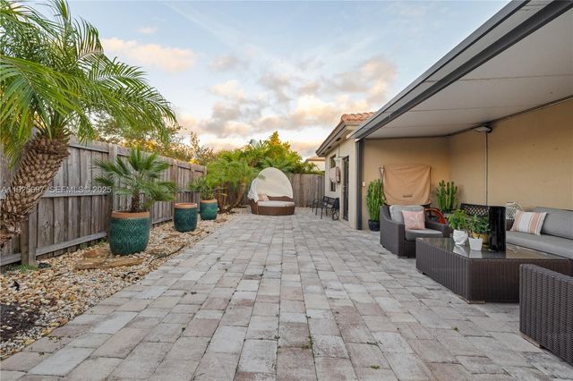 11725 SW 240th Ter, Homestead, FL 33032