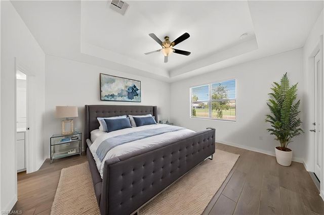 1388 Birdie DR, Naples, FL 34120