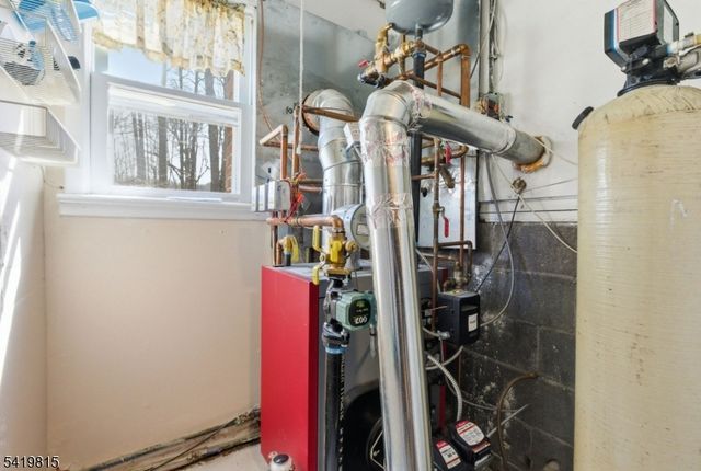 36 Esther Dr, Vernon Twp., NJ 07422