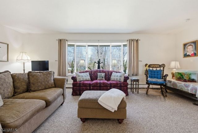 36 Esther Dr, Vernon Twp., NJ 07422