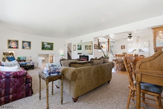 36 Esther Dr, Vernon Twp., NJ 07422