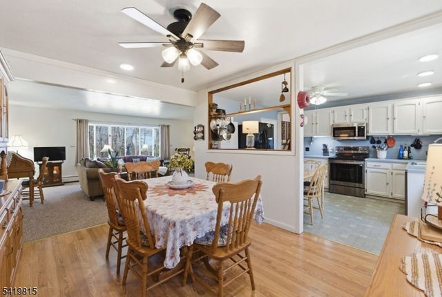 36 Esther Dr, Vernon Twp., NJ 07422