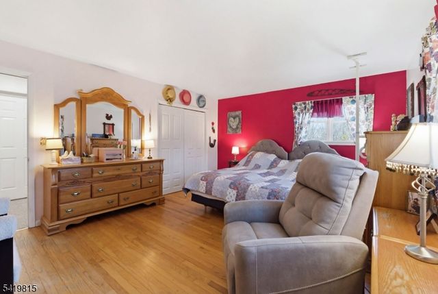 36 Esther Dr, Vernon Twp., NJ 07422