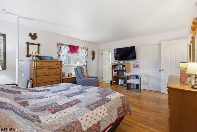 36 Esther Dr, Vernon Twp., NJ 07422