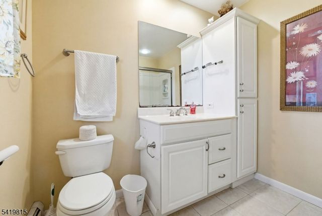 36 Esther Dr, Vernon Twp., NJ 07422