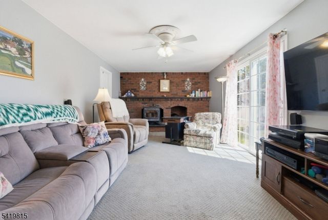 36 Esther Dr, Vernon Twp., NJ 07422