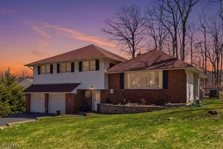 36 Esther Dr, Vernon Twp., NJ 07422