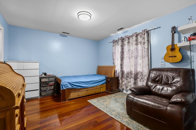 10981 Pioneer Trail, Frankfort, IL 60423