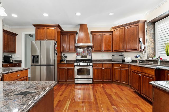 10981 Pioneer Trail, Frankfort, IL 60423