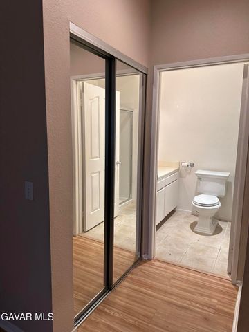 2827 W Avenue K12 Apt 211, Lancaster, CA 93536