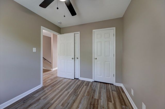 205 Alysheba Ct, Oak Grove, KY 42262