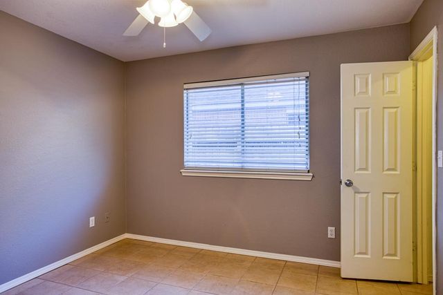 1113 La Mirada, Portland, TX 78374