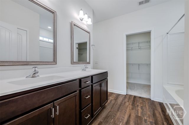 20 Mirror Lake Drive, Savannah, GA 31407