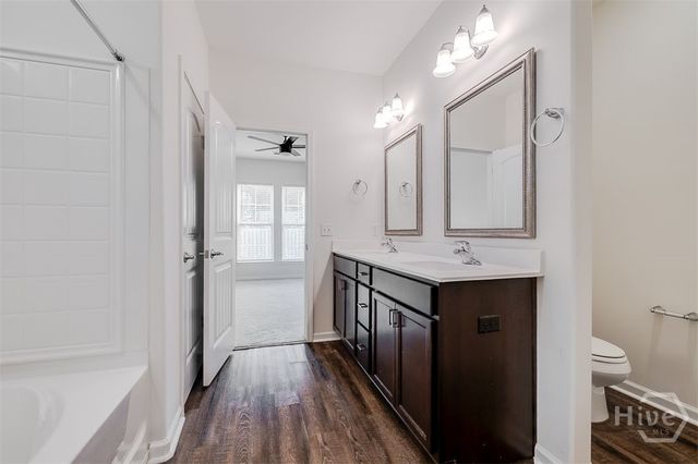 20 Mirror Lake Drive, Savannah, GA 31407