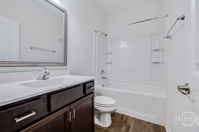 20 Mirror Lake Drive, Savannah, GA 31407